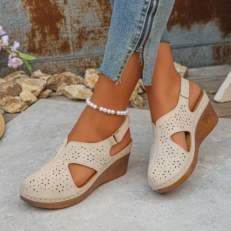 Sandalias Cerradas Mujer Beige Elegantes Cómodas